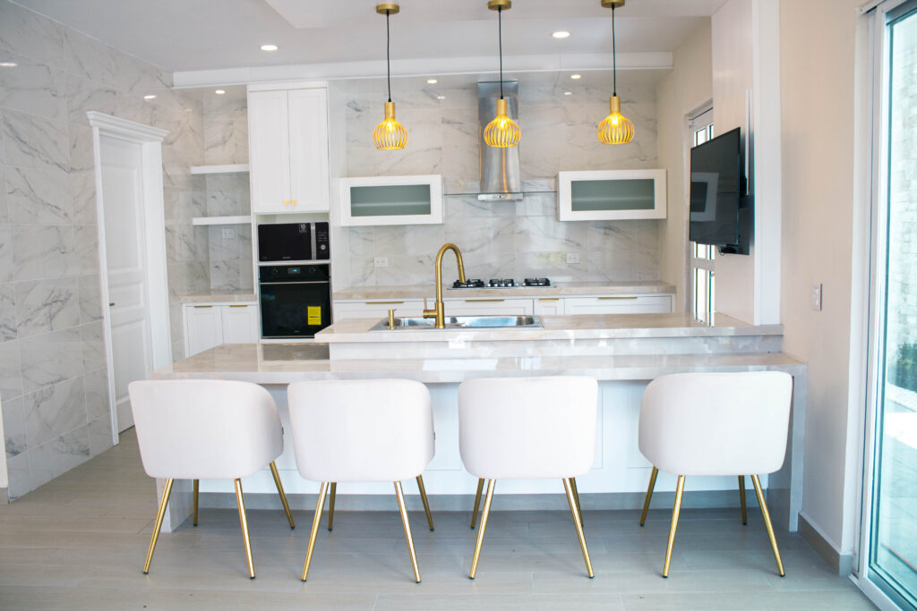 Cocina blanco lujo sinterizada